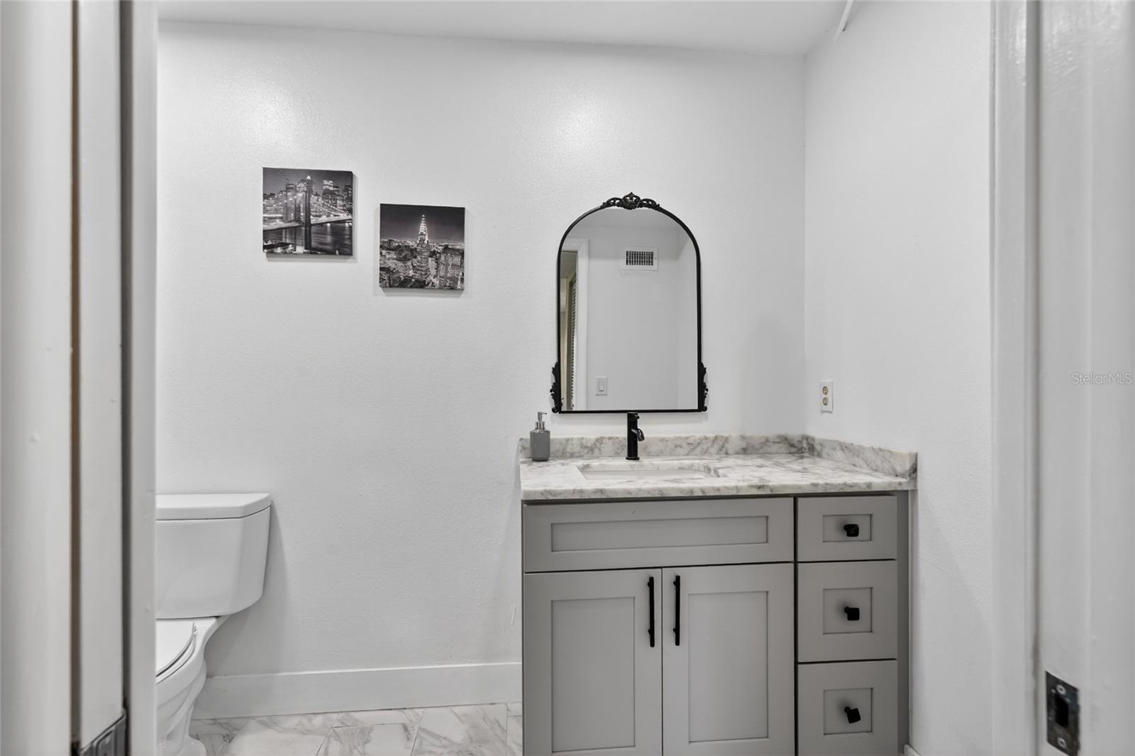 Image 25 of 35 For 19029 Us Highway 19 N 6-16