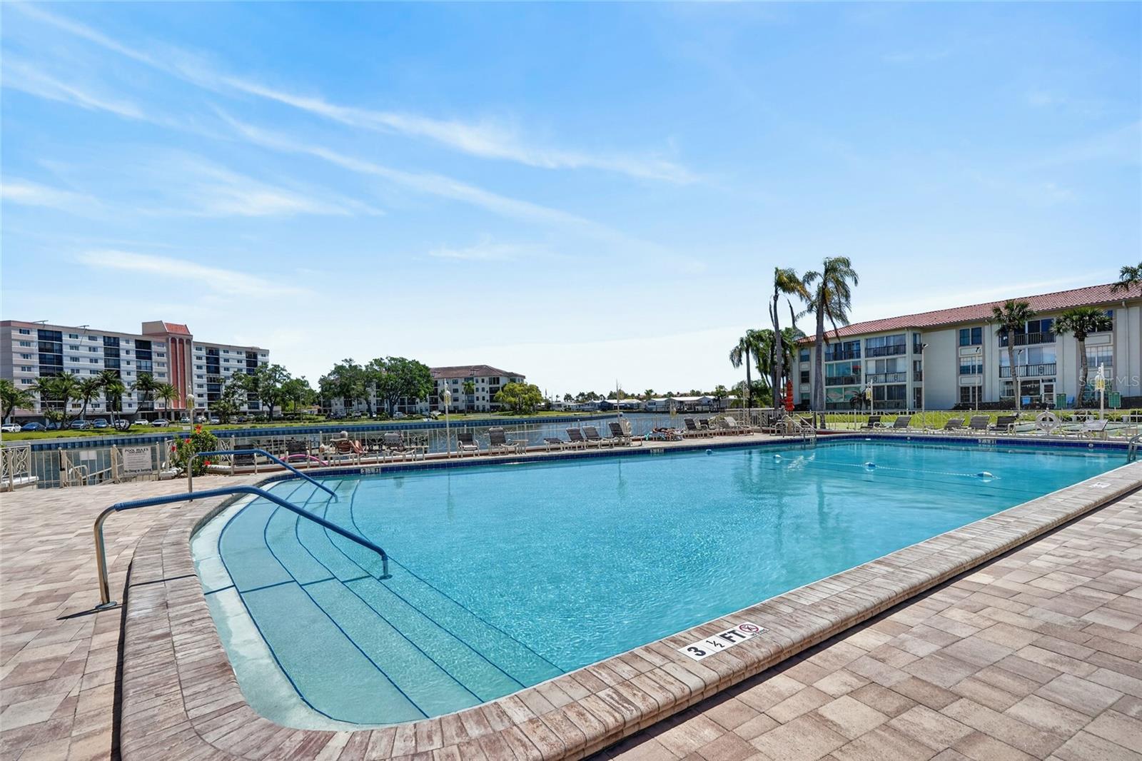 Image 26 of 35 For 19029 Us Highway 19 N 6-16