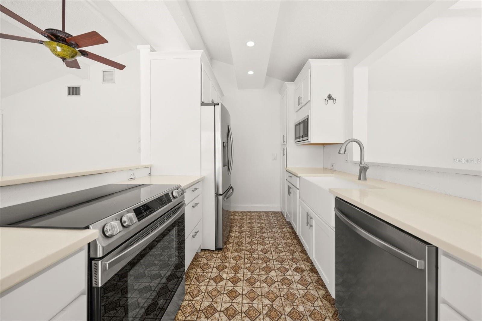 Image 16 of 42 For 218 176th Avenue E