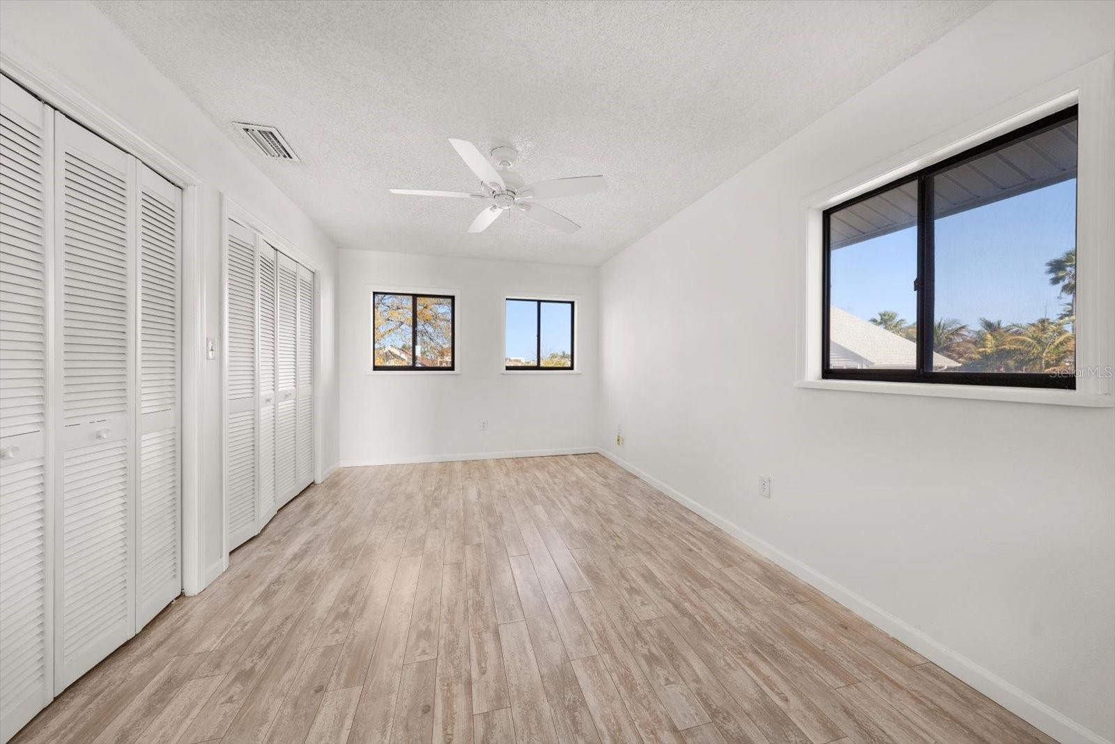 Image 25 of 42 For 218 176th Avenue E