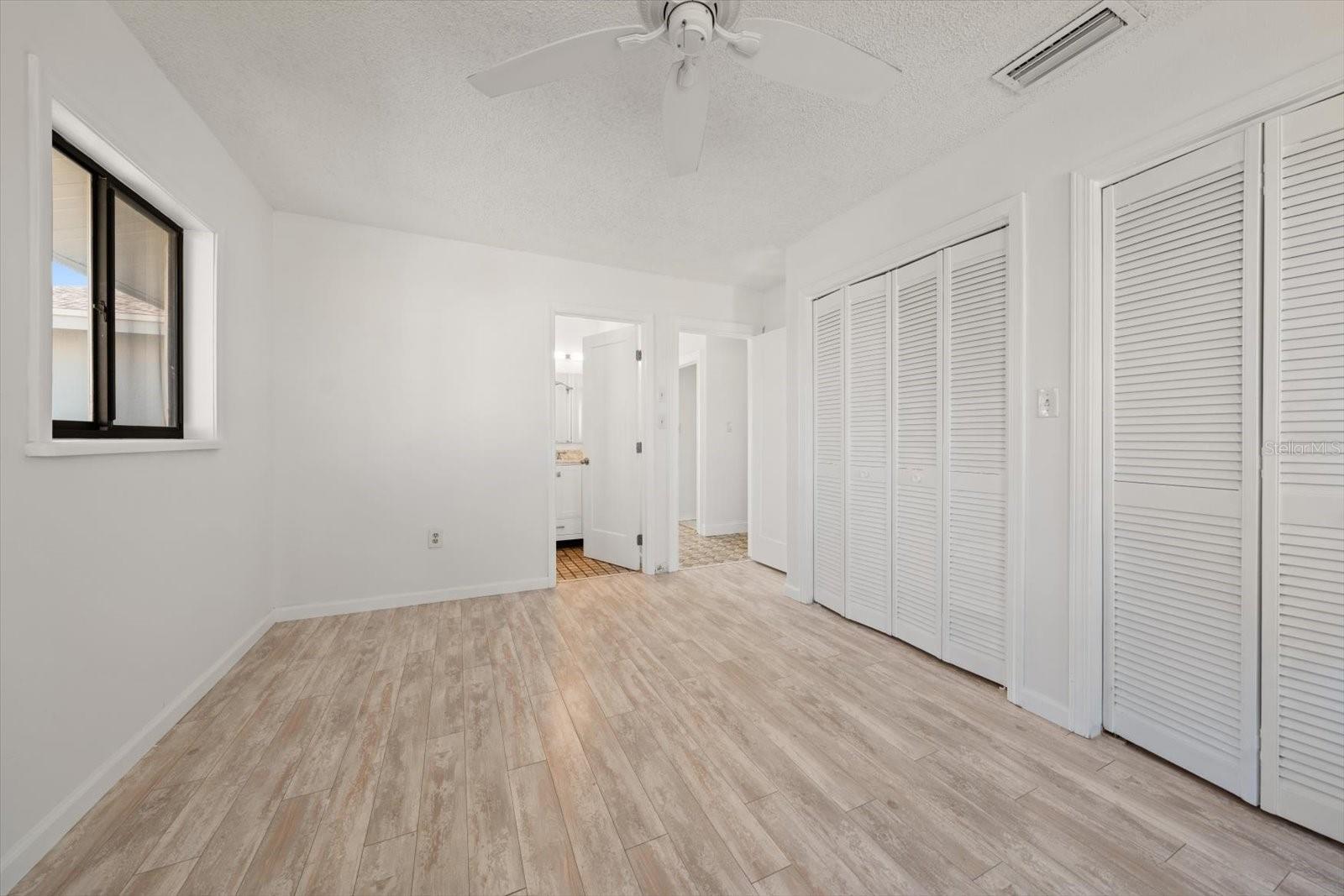 Image 26 of 42 For 218 176th Avenue E