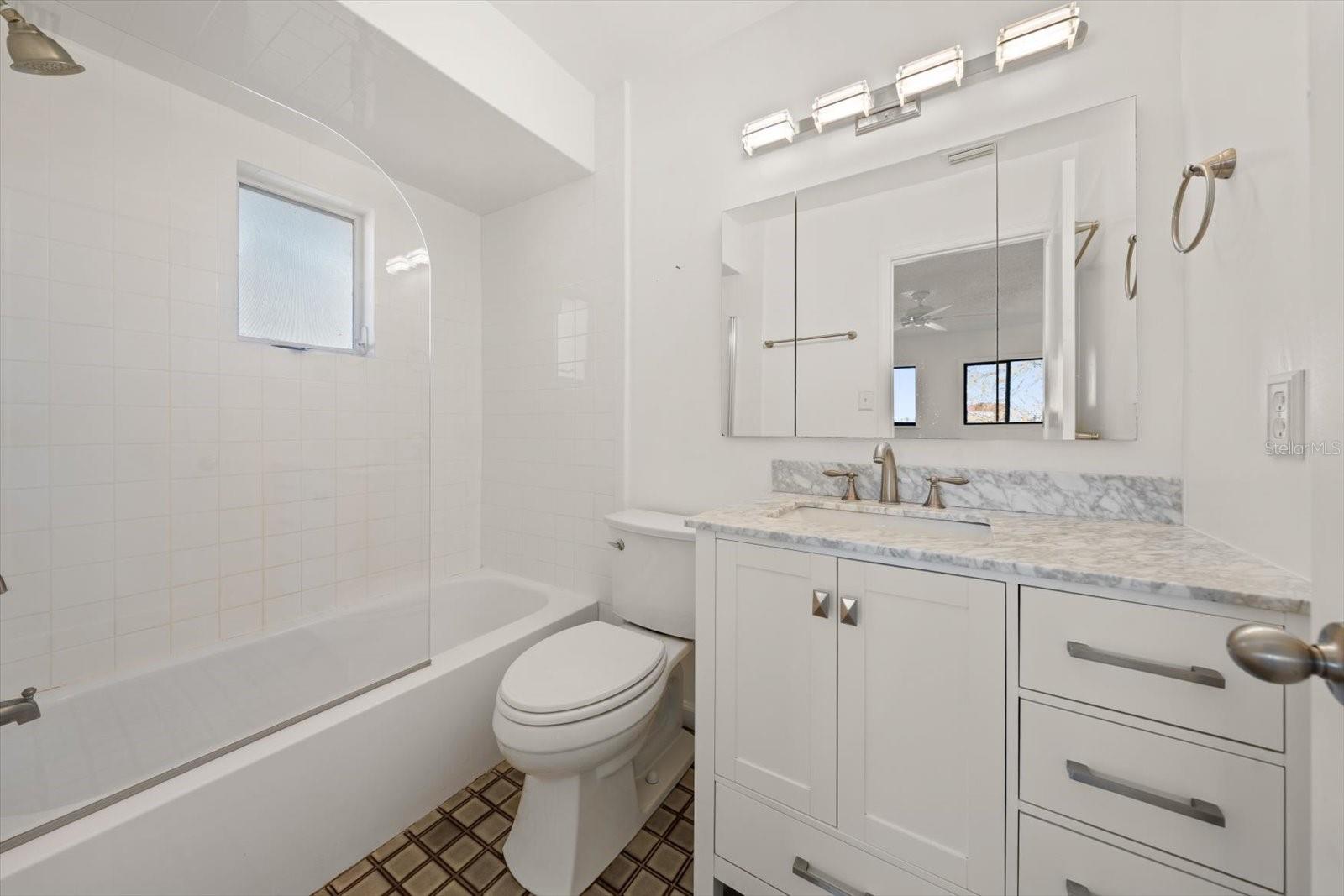 Image 27 of 42 For 218 176th Avenue E