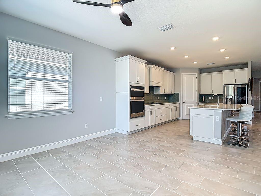 Image 17 of 41 For 23278 Scaglione Drive