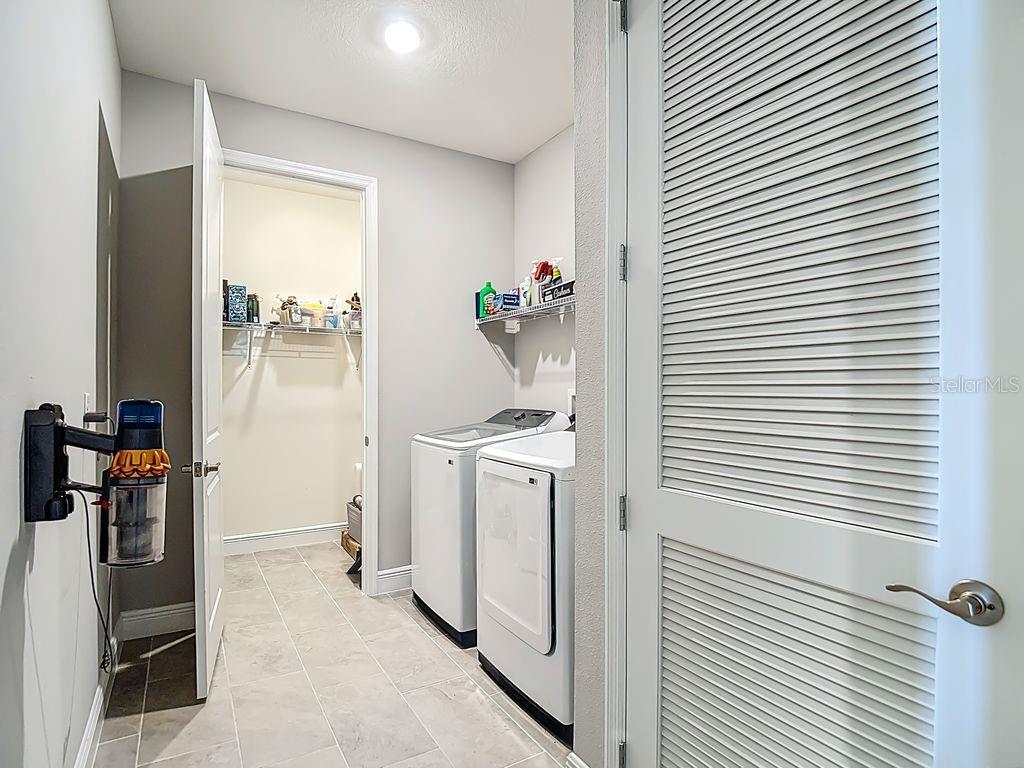 Image 27 of 41 For 23278 Scaglione Drive