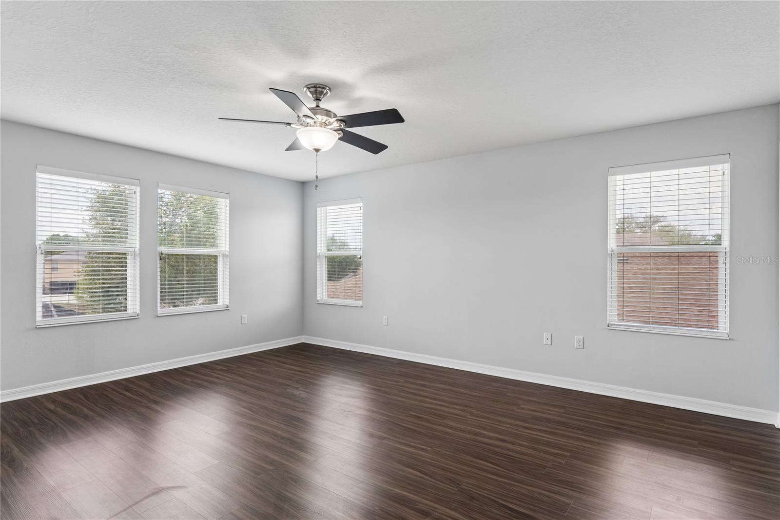 Image 24 of 75 For 15640 Greyrock Drive