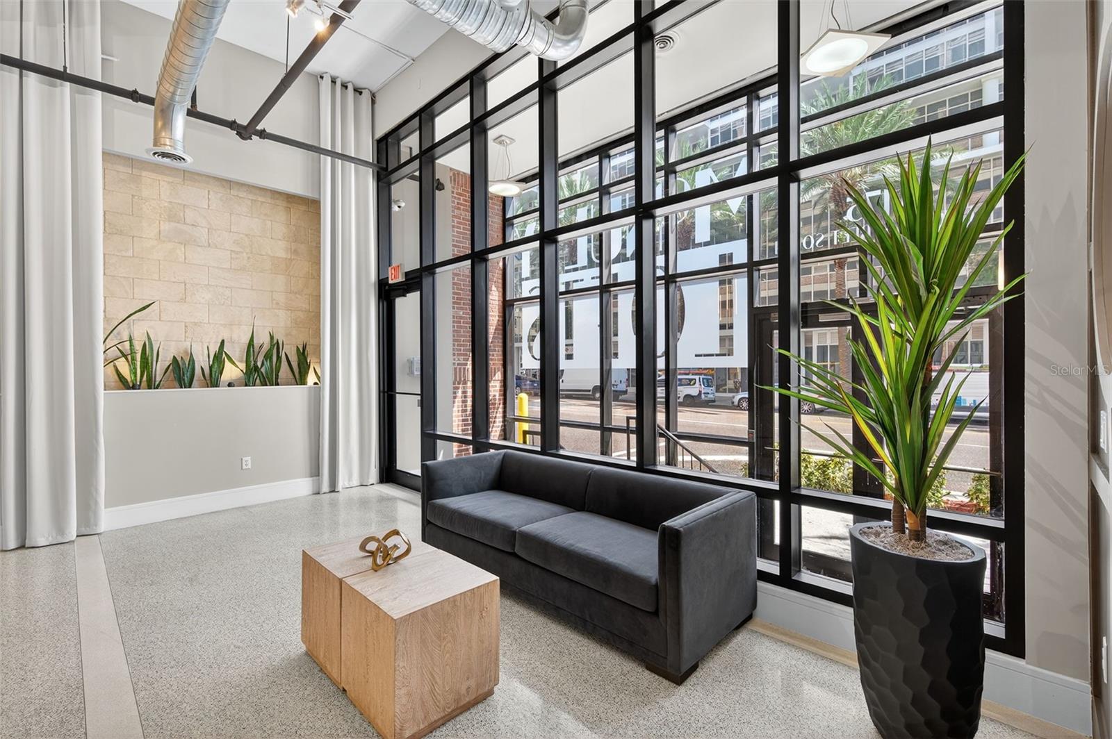 Image 22 of 29 For 175 2nd Street S 802