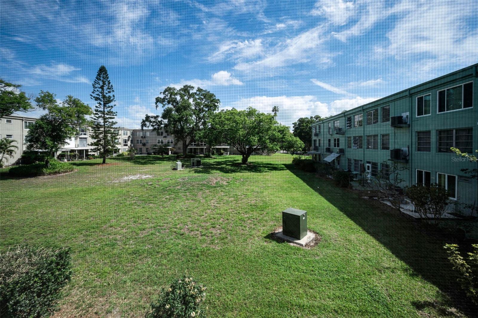 Image 12 of 37 For 2043 Denmark Street 39