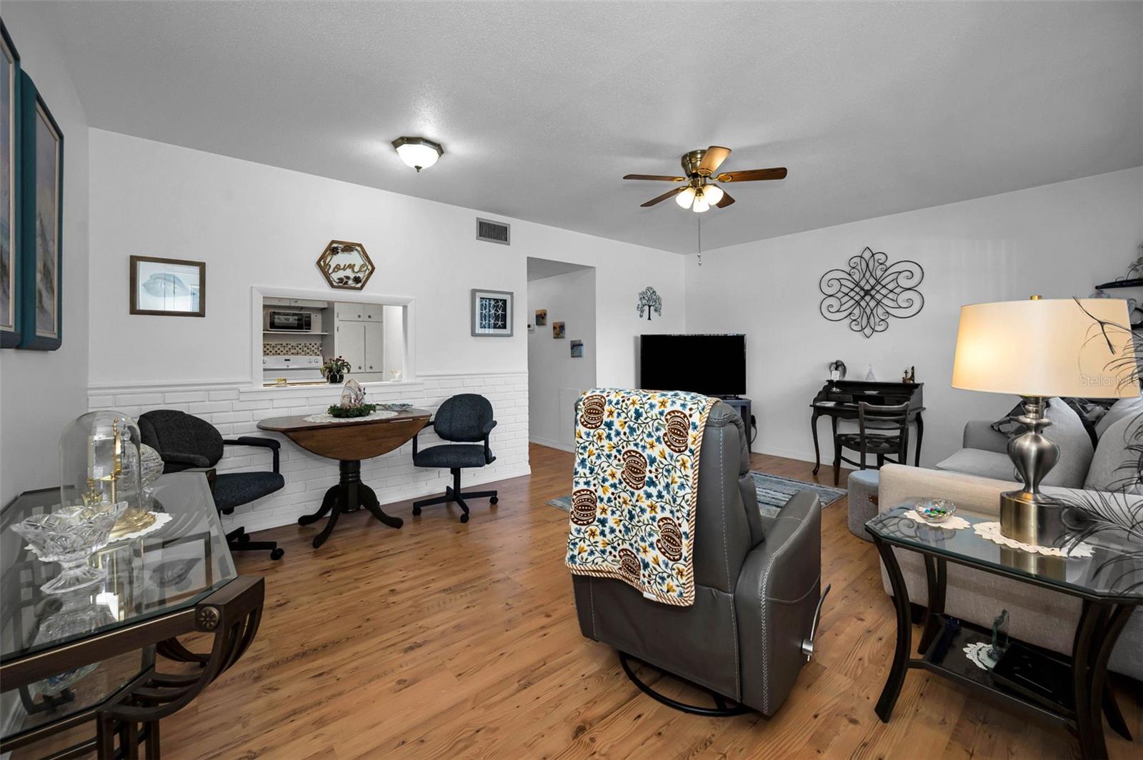 Image 7 of 37 For 2043 Denmark Street 39