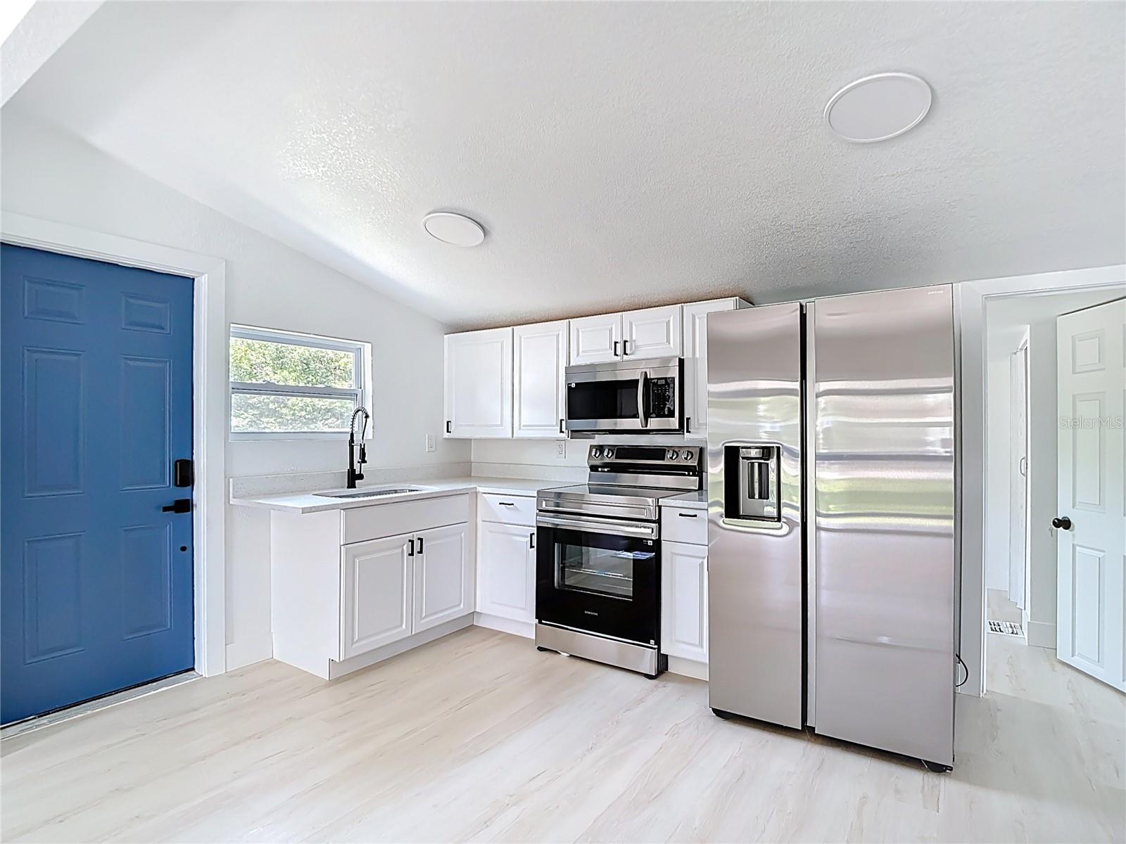 Image 12 of 33 For 9219 13th Street