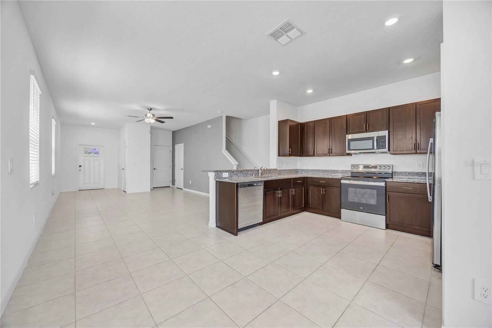 Image 22 of 58 For 2524 Sunray Venus Way