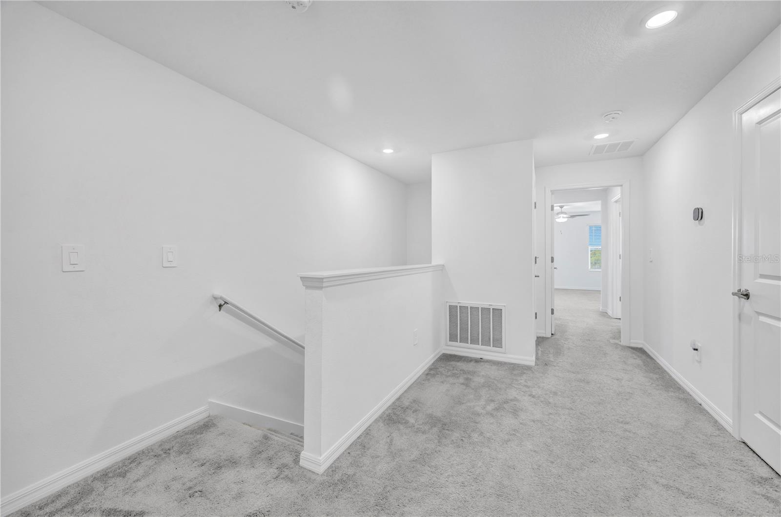 Image 27 of 58 For 2524 Sunray Venus Way