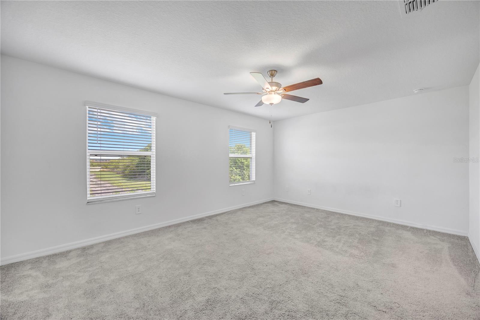 Image 46 of 58 For 2524 Sunray Venus Way