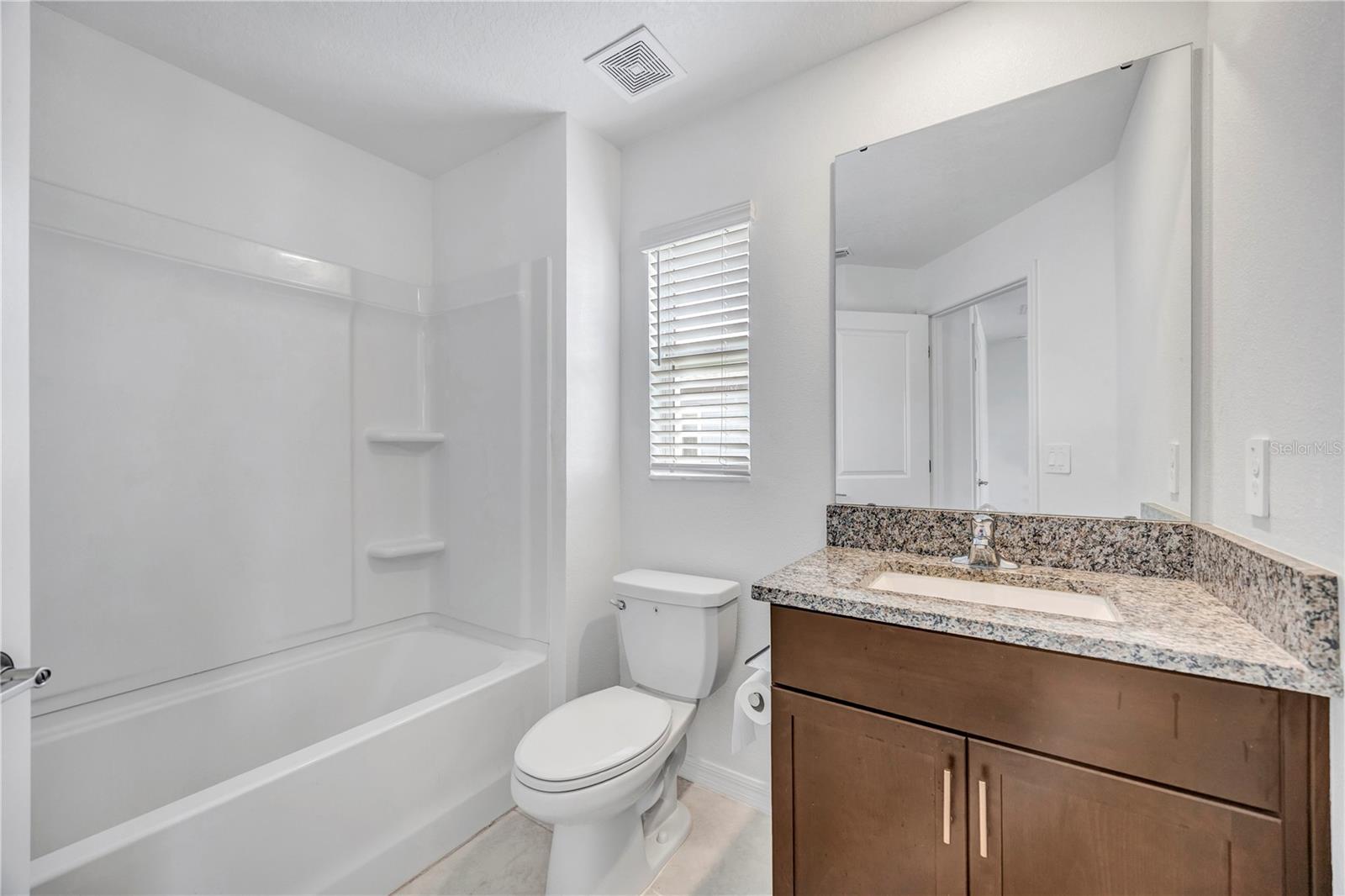 Image 53 of 58 For 2524 Sunray Venus Way