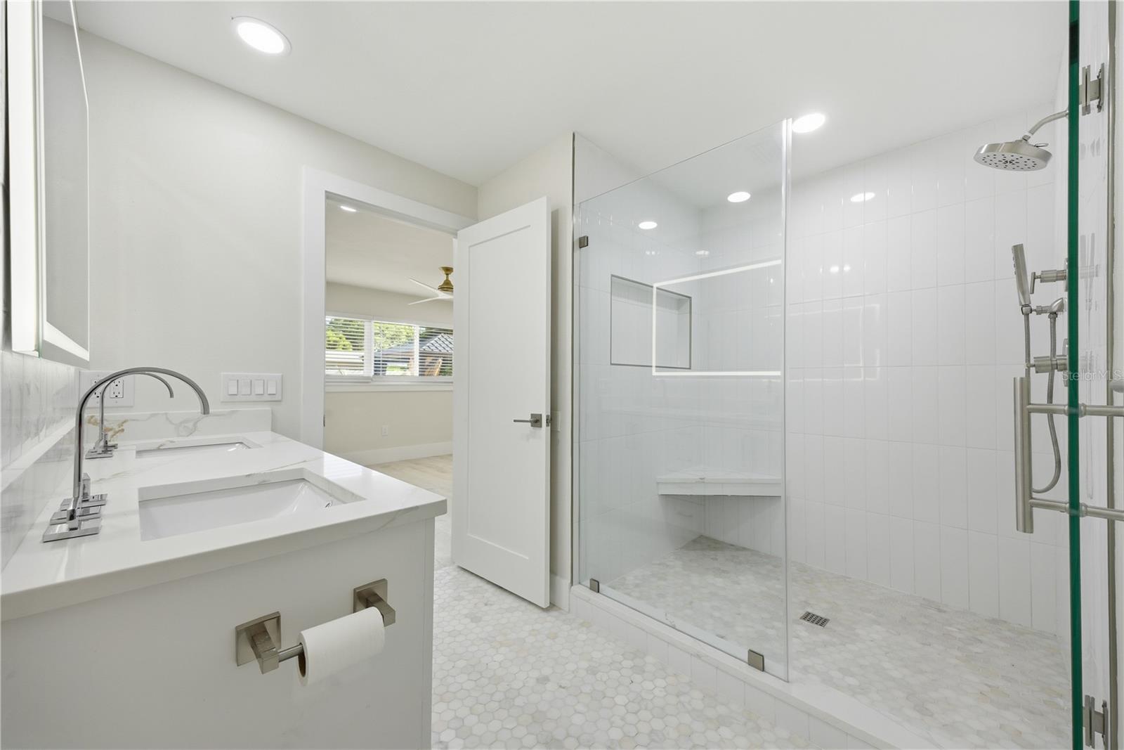 Image 12 of 18 For 1301 62nd Terrace S