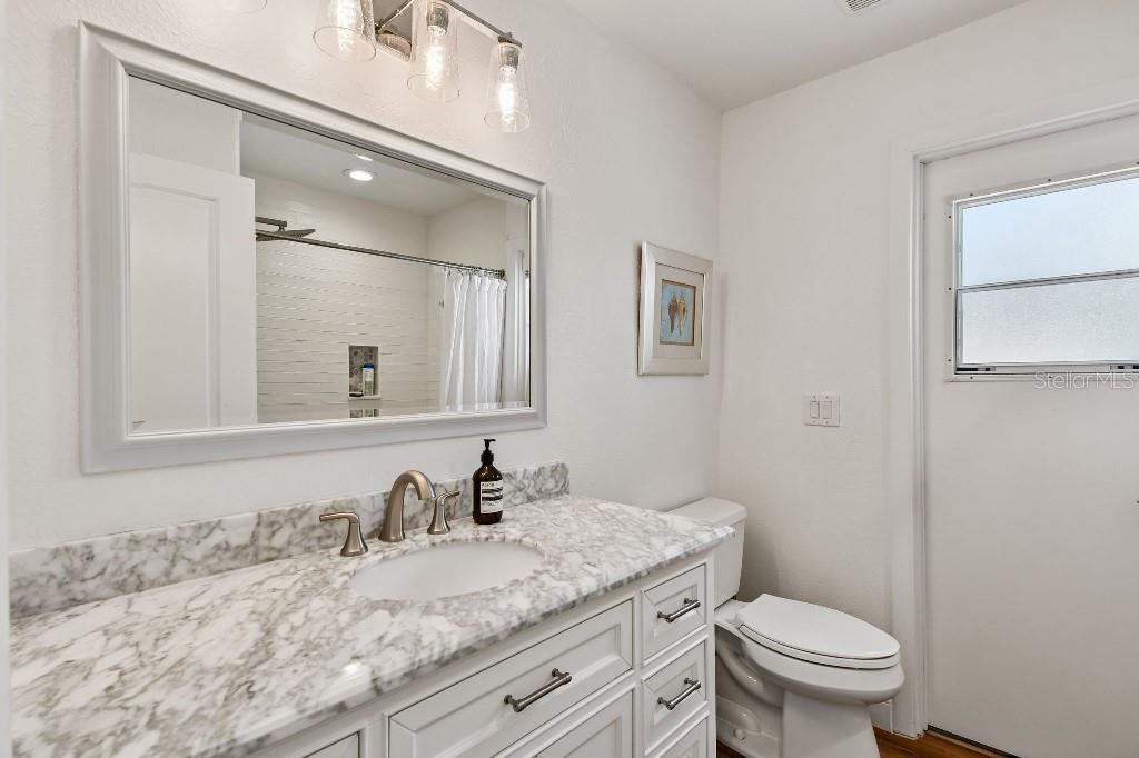 Image 15 of 29 For 927 Fairway Drive