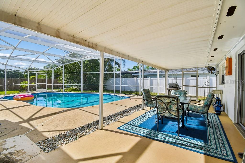 Image 25 of 29 For 927 Fairway Drive