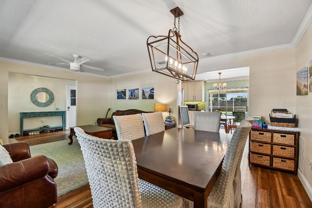 Image 8 of 29 For 927 Fairway Drive