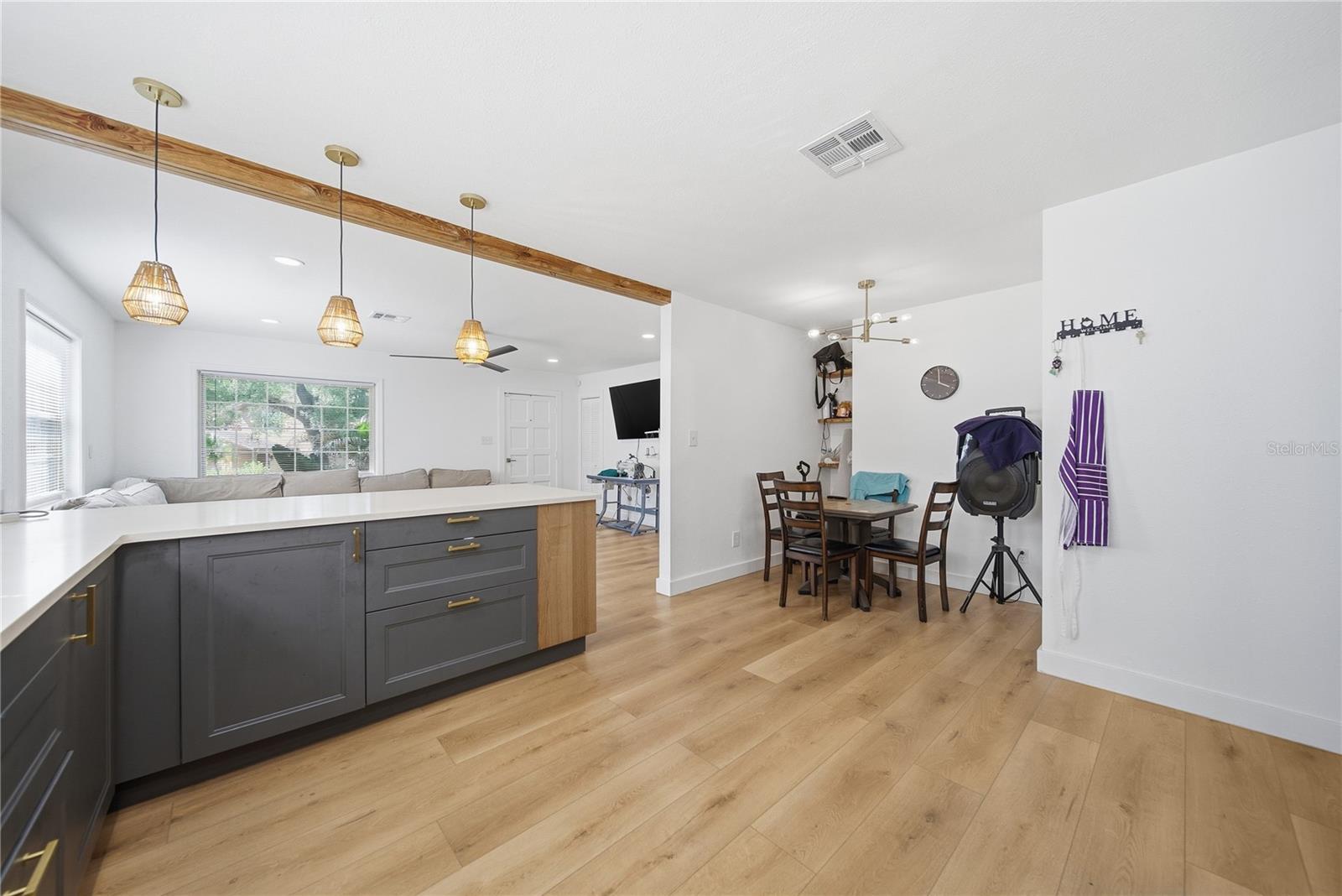 Image 5 of 20 For 9505 Takomah Trail