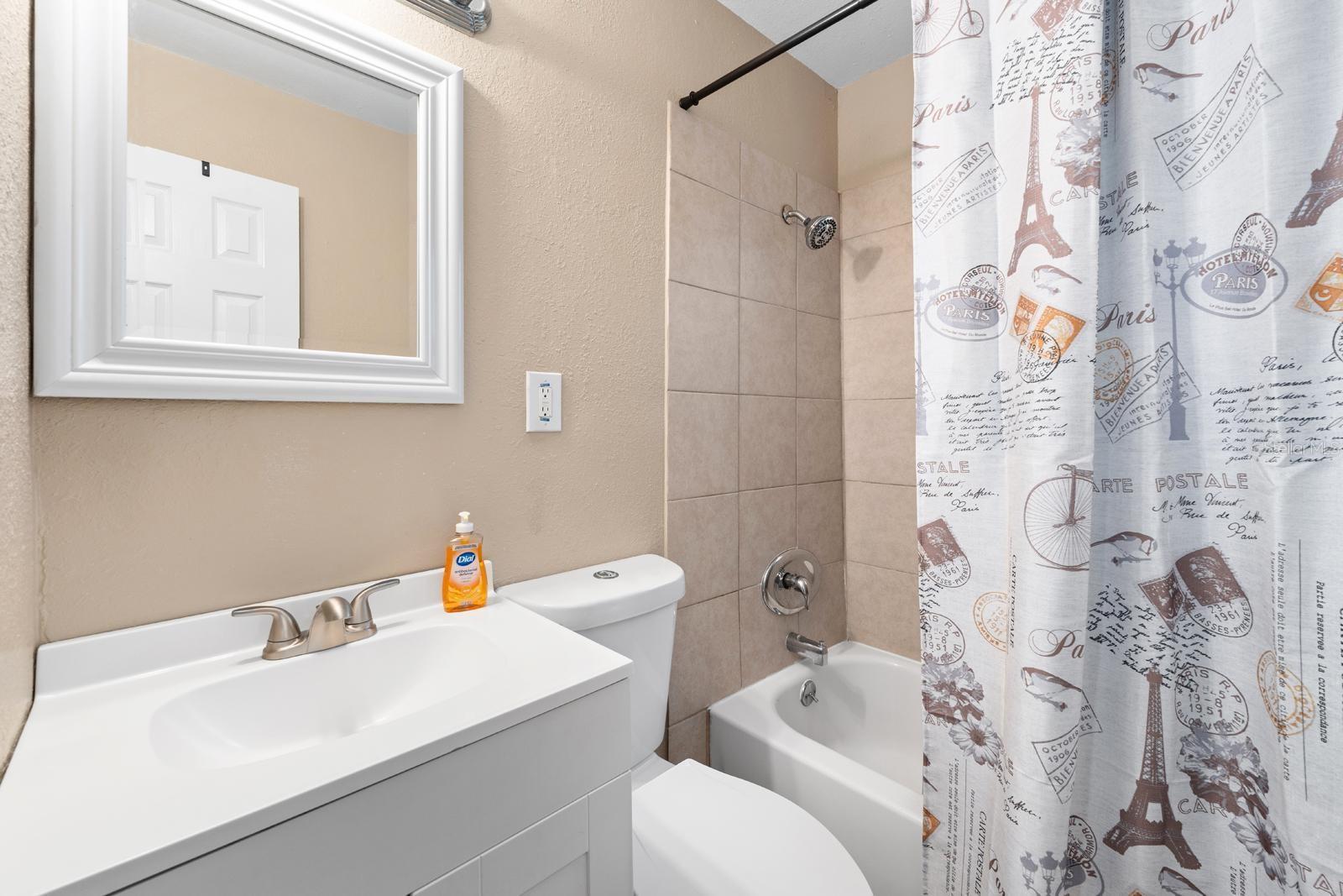 Listing photo id 2 for 2906 Genesee Street