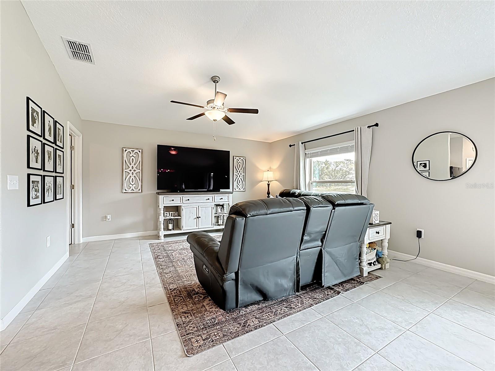 Image 15 of 54 For 4449 Eternal Prince Drive