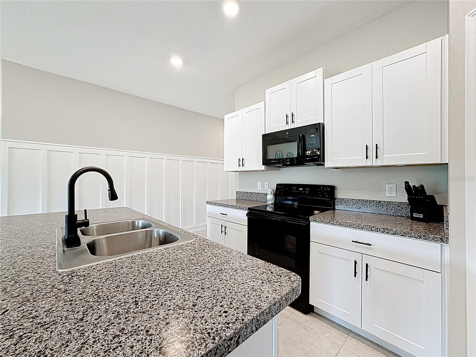 Image 7 of 54 For 4449 Eternal Prince Drive