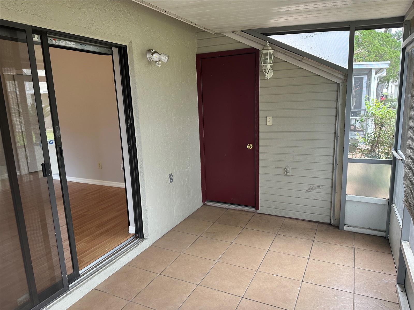 Image 19 of 20 For 8425 Laurelon Place