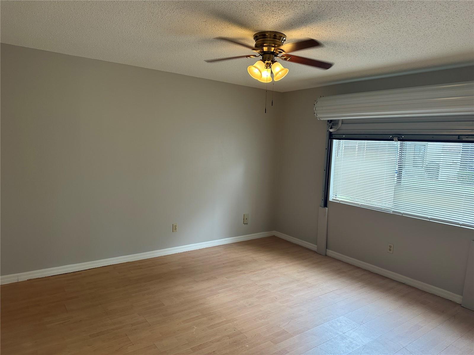 Image 8 of 20 For 8425 Laurelon Place