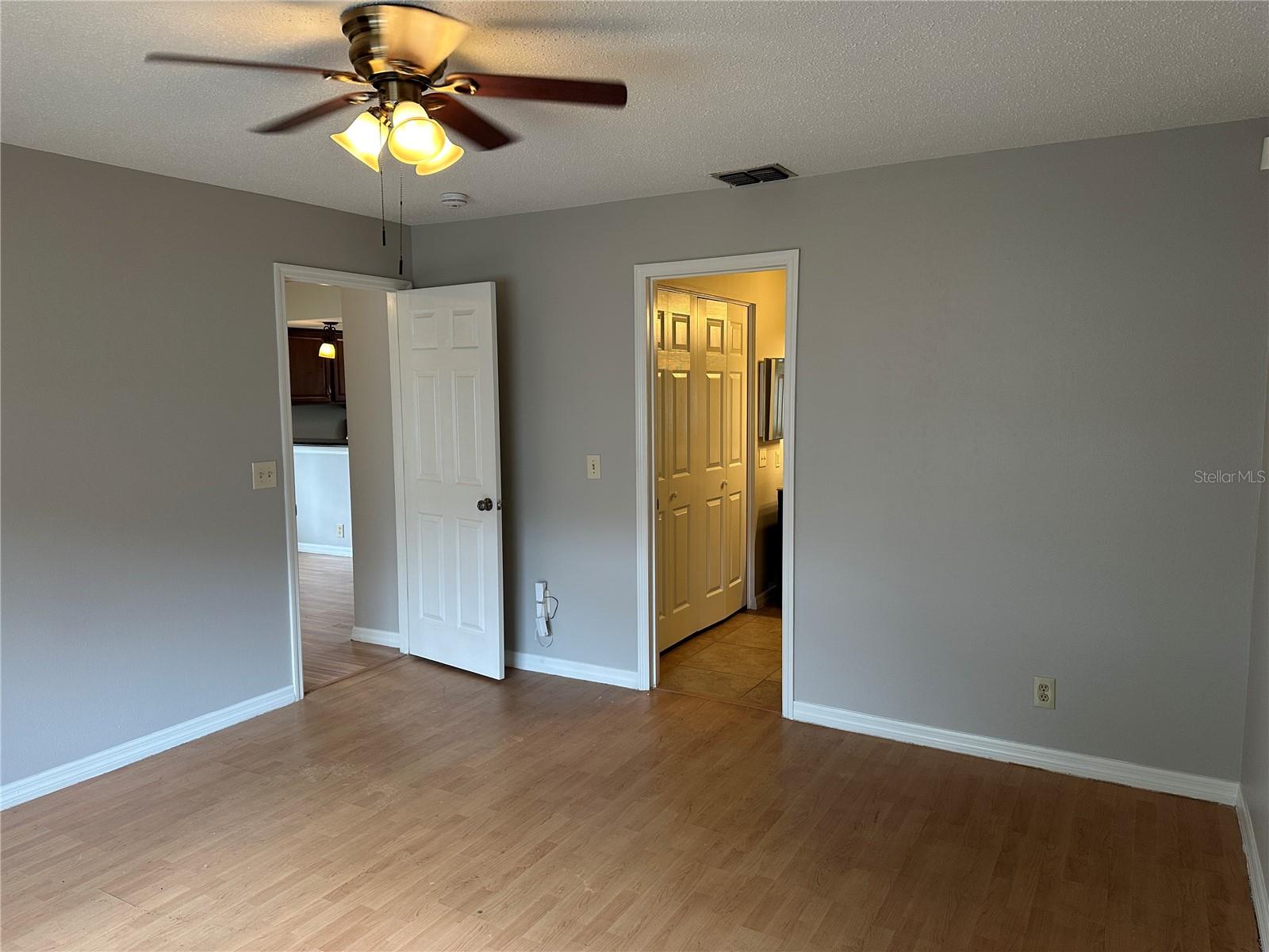 Image 9 of 20 For 8425 Laurelon Place