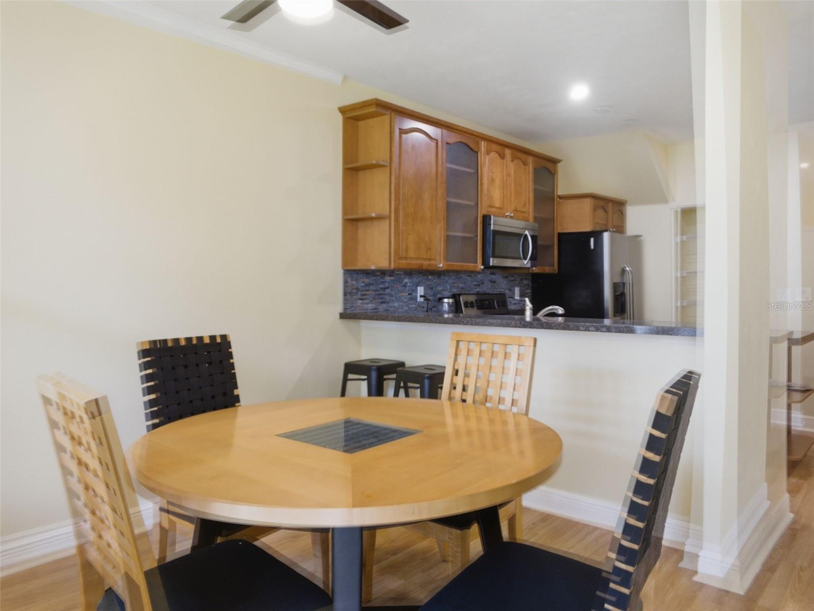 Image 11 of 35 For 201 2nd Avenue 412