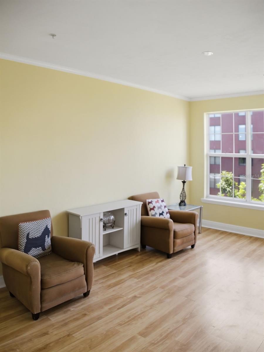 Image 13 of 35 For 201 2nd Avenue 412