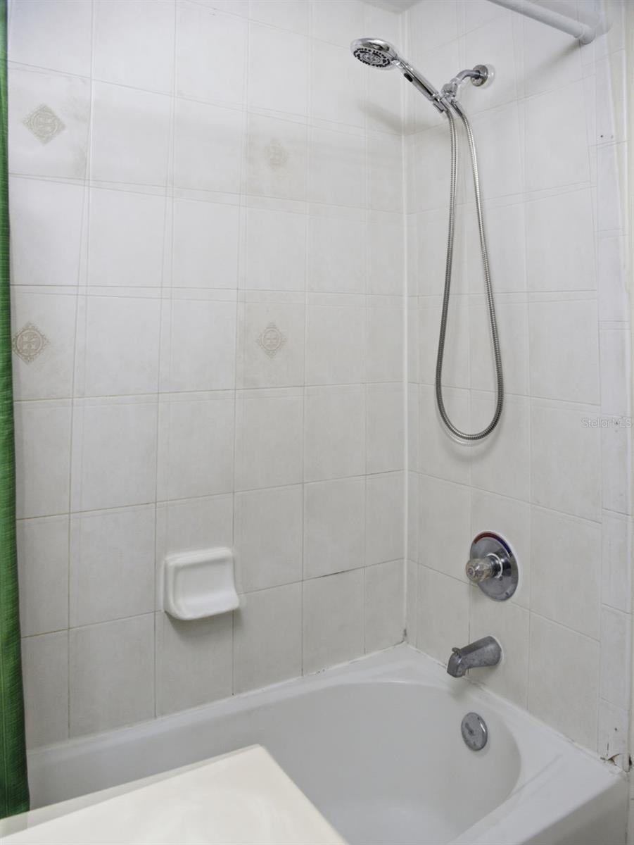 Image 17 of 35 For 201 2nd Avenue 412