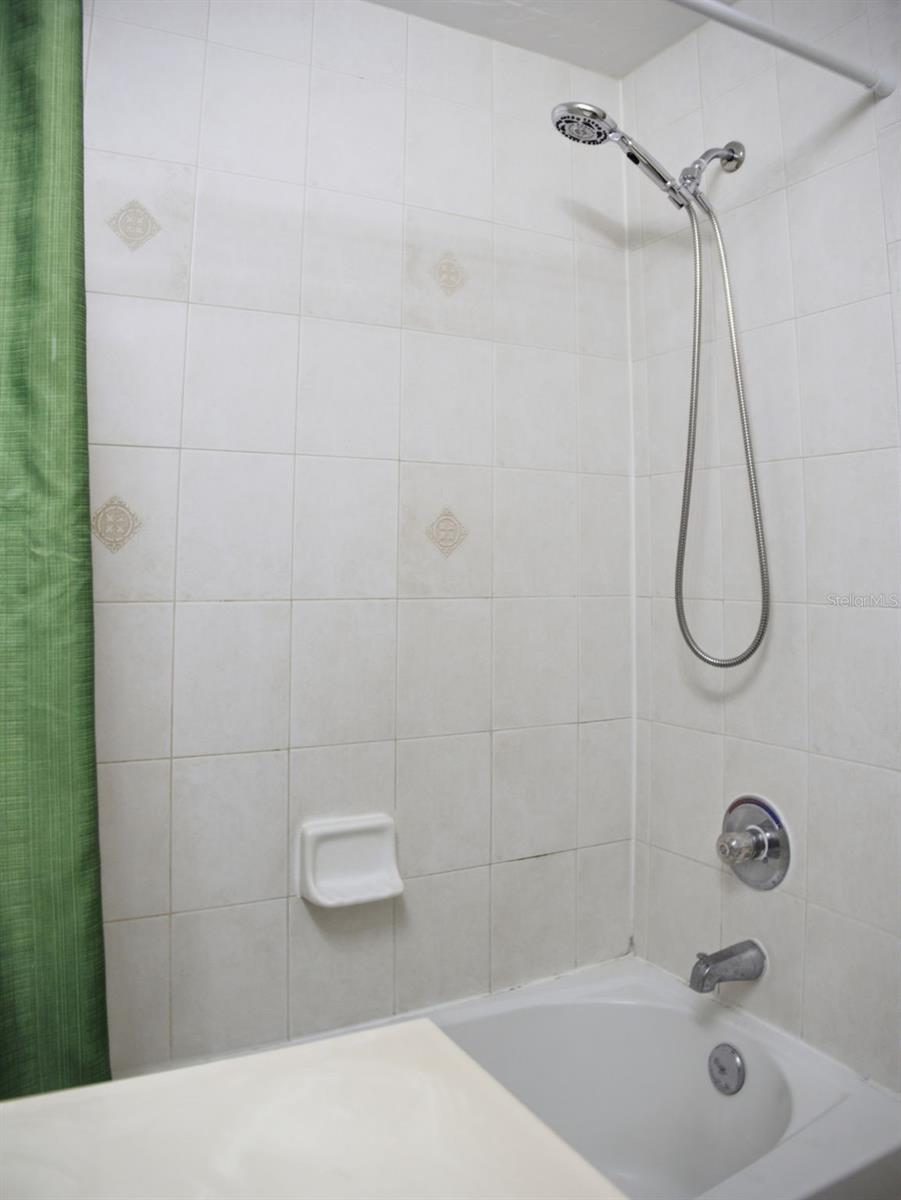 Image 18 of 35 For 201 2nd Avenue 412