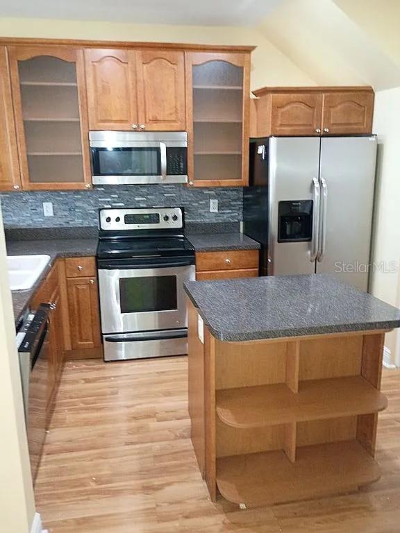 Image 9 of 35 For 201 2nd Avenue 412