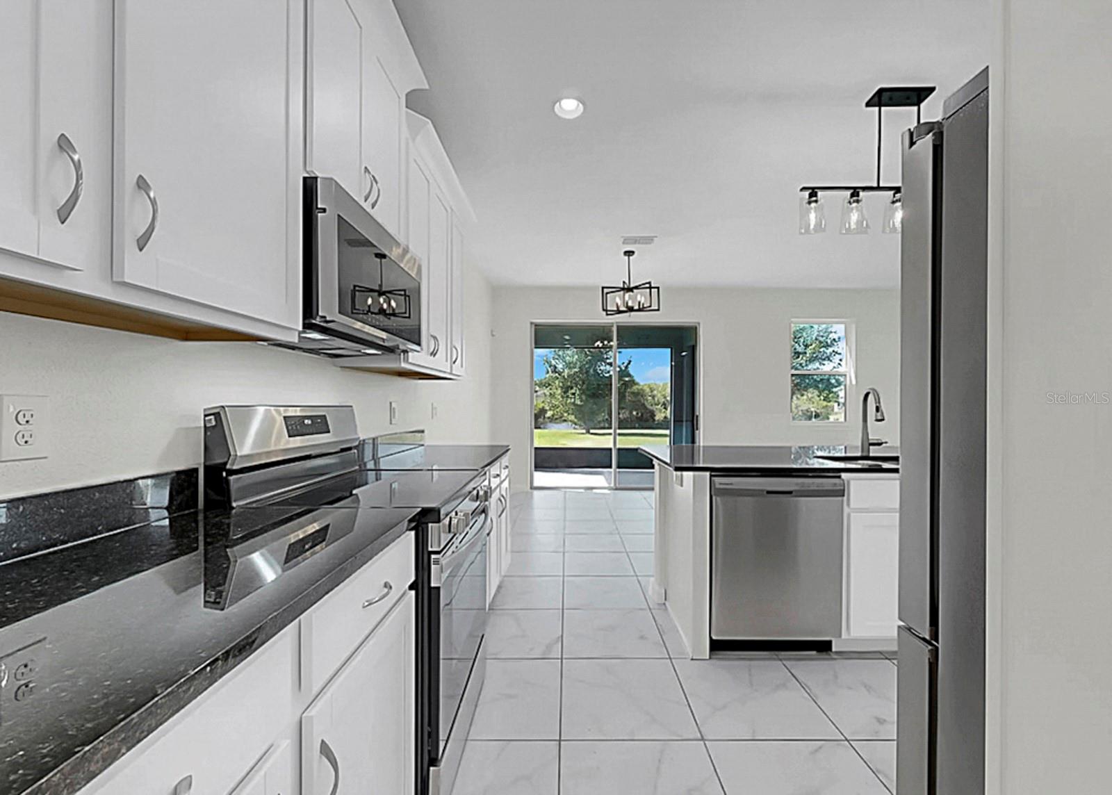 Image 11 of 93 For 12317 Bay Estuary Bend