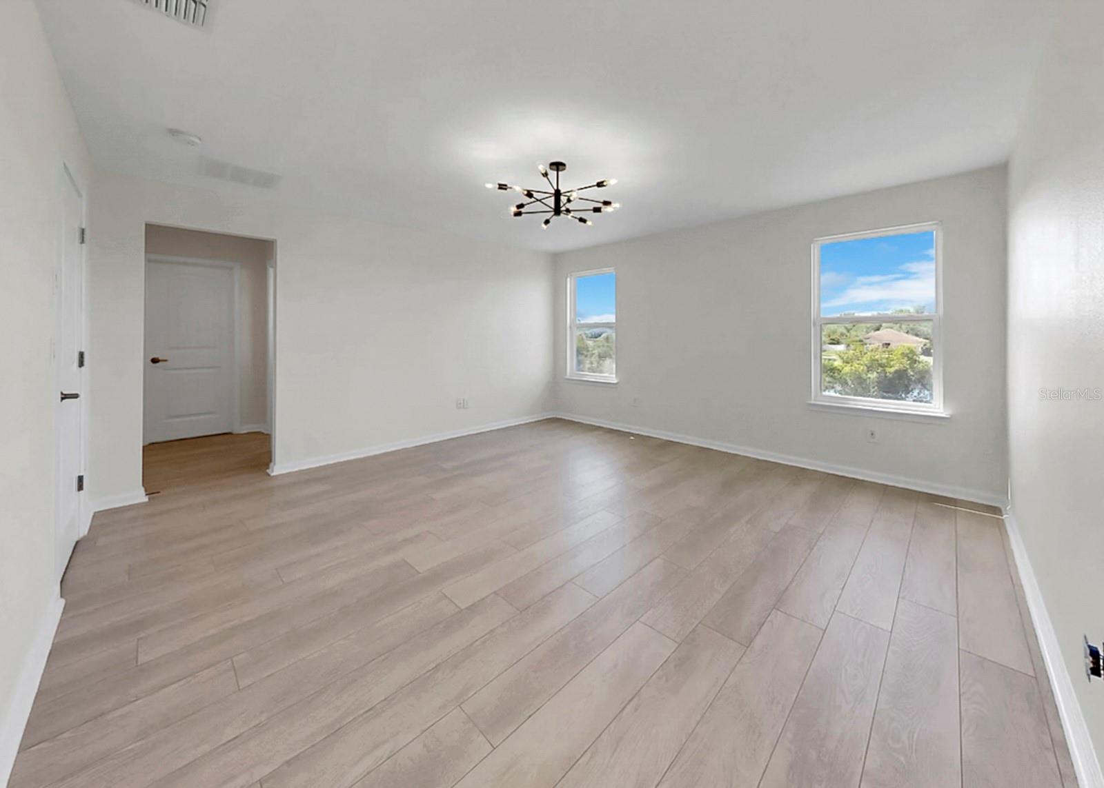 Image 37 of 93 For 12317 Bay Estuary Bend