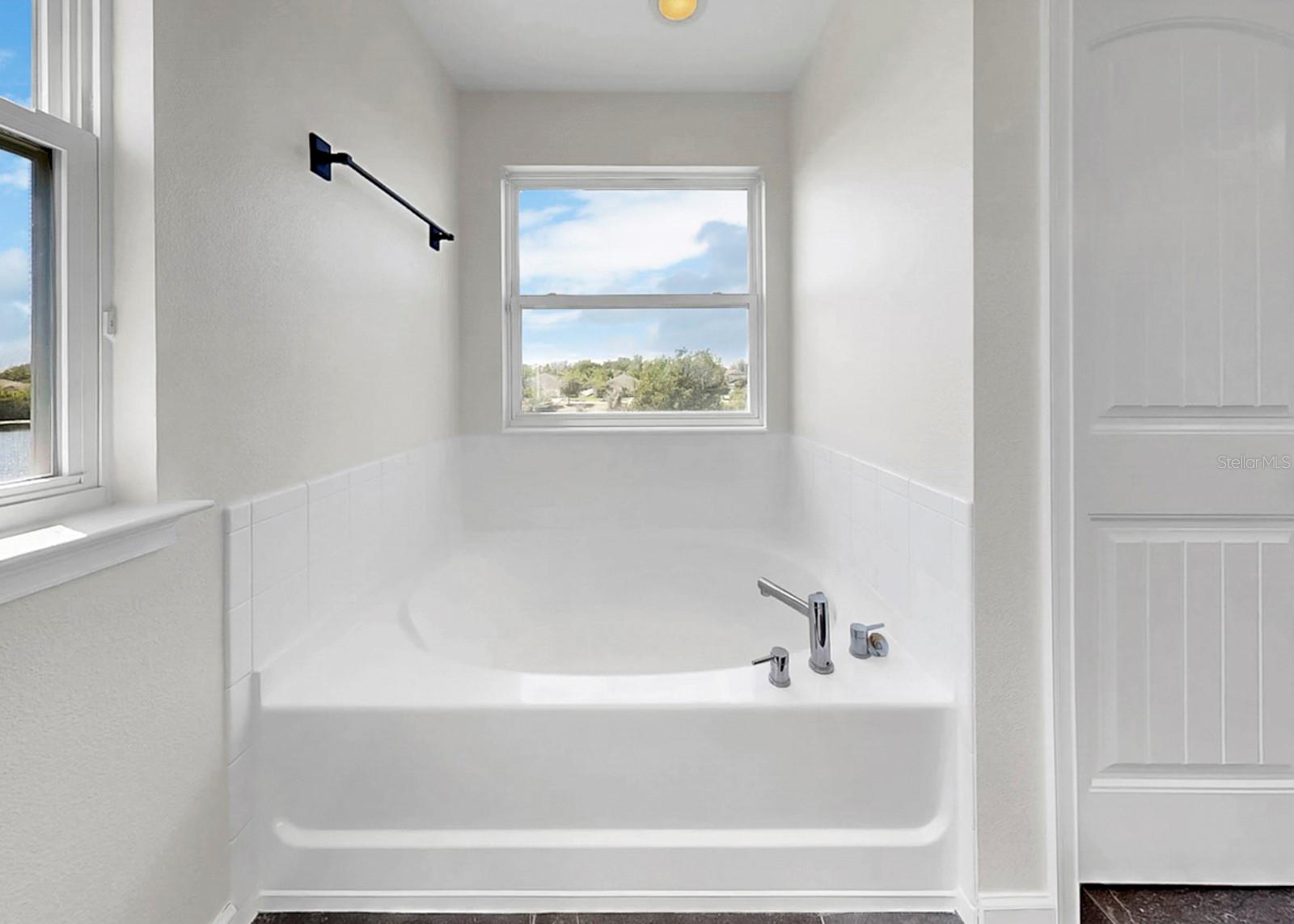 Image 41 of 93 For 12317 Bay Estuary Bend