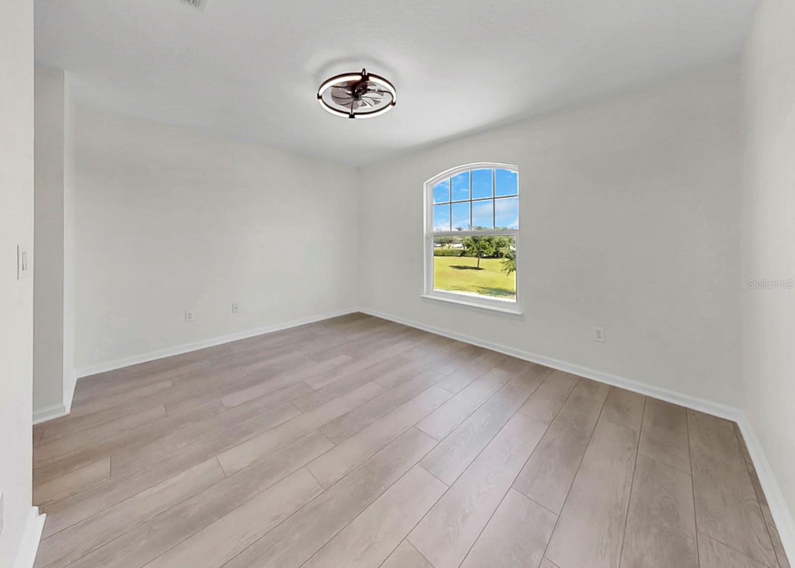 Image 50 of 93 For 12317 Bay Estuary Bend