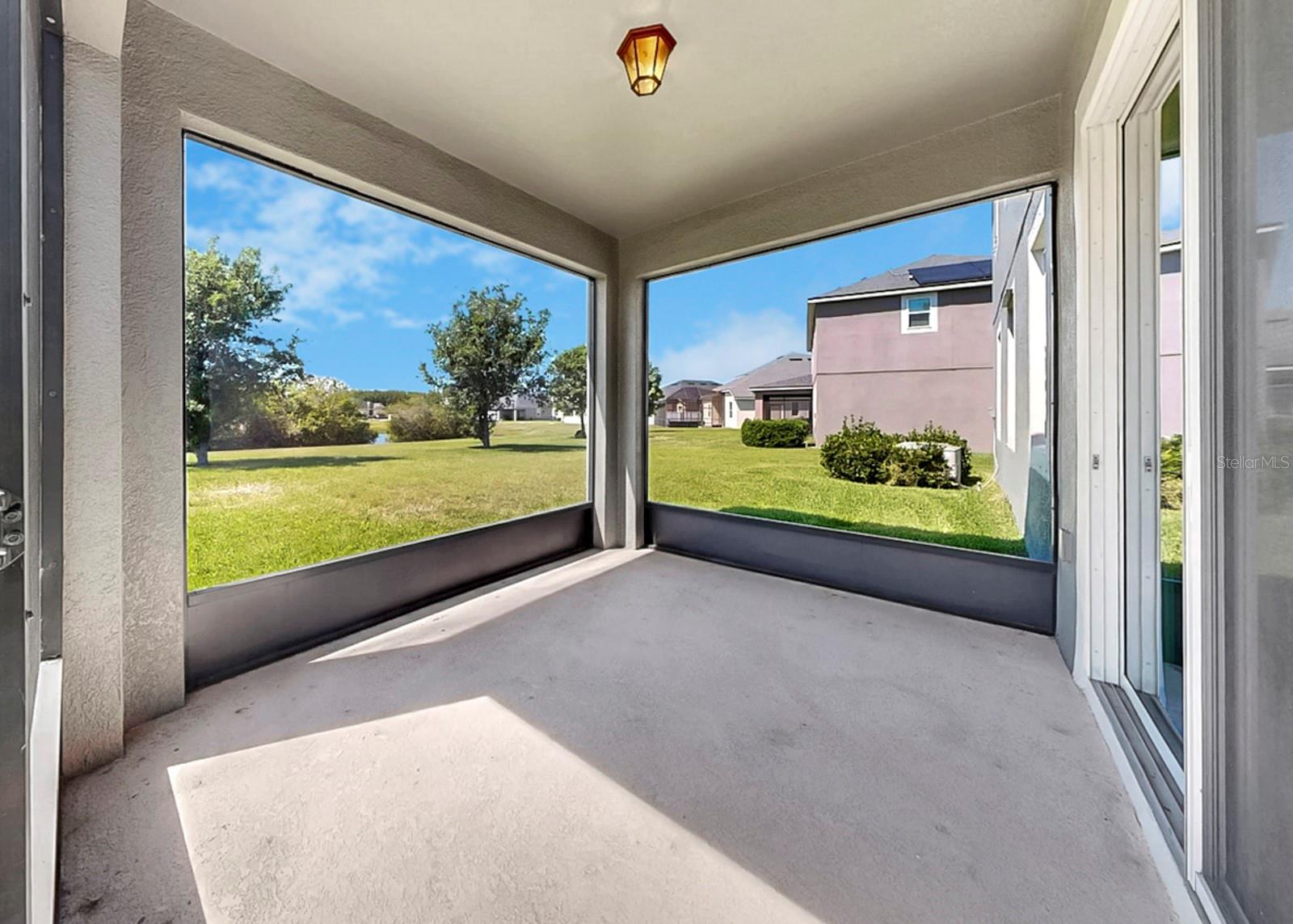 Image 54 of 93 For 12317 Bay Estuary Bend