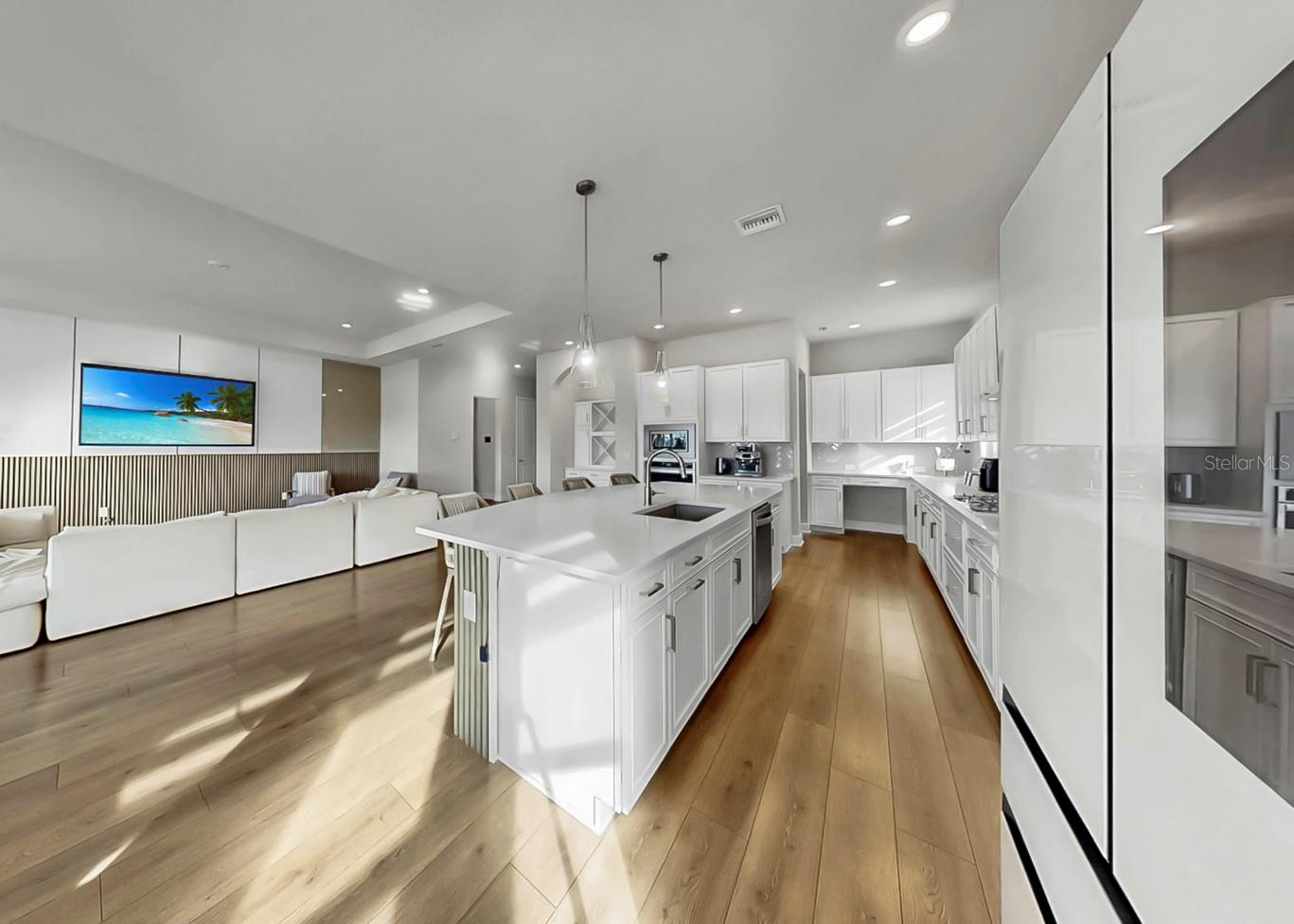 Image 13 of 29 For 5407 Del Coronado Drive