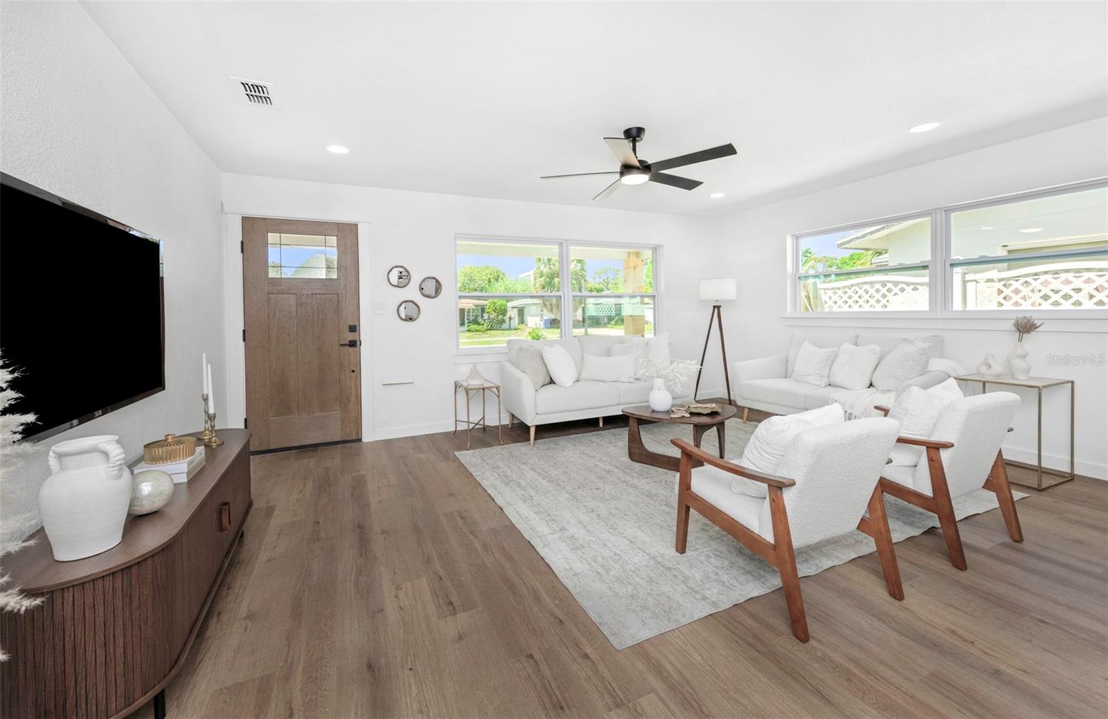 Image 10 of 33 For 653 64th Avenue S