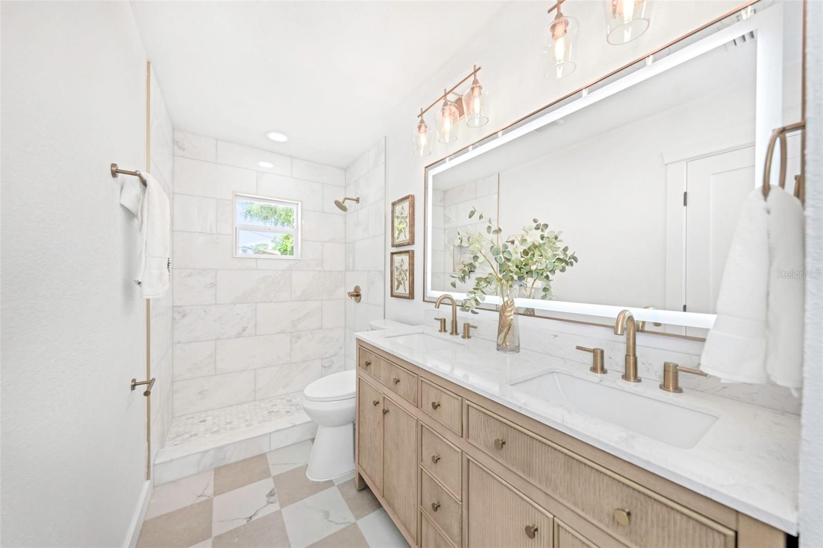 Image 13 of 33 For 653 64th Avenue S