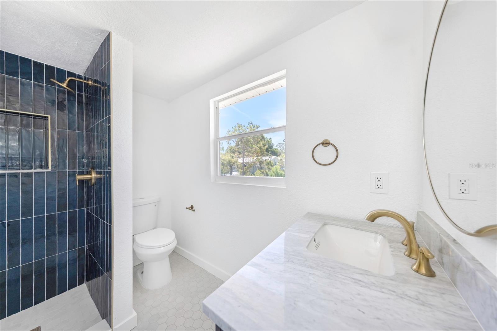 Image 17 of 33 For 653 64th Avenue S