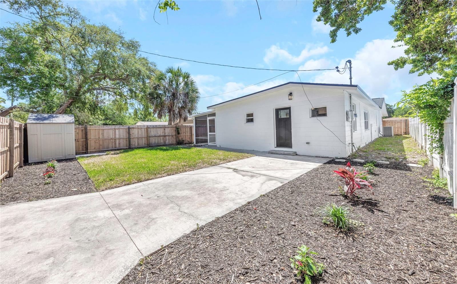 Image 28 of 33 For 653 64th Avenue S