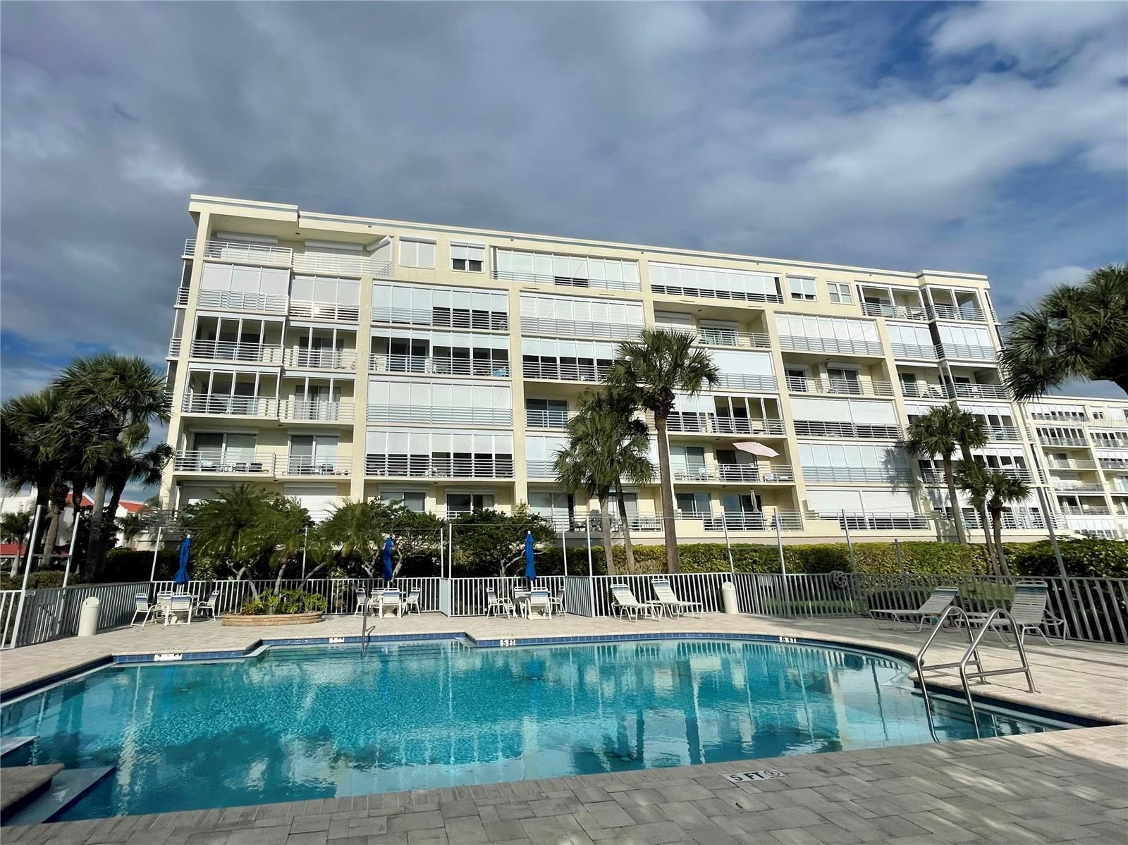 Image 21 of 37 For 7872 Sailboat Key Blvd S Boulevard S 504