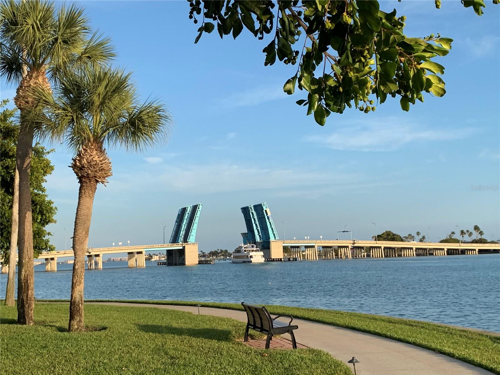 Image 34 of 37 For 7872 Sailboat Key Blvd S Boulevard S 504