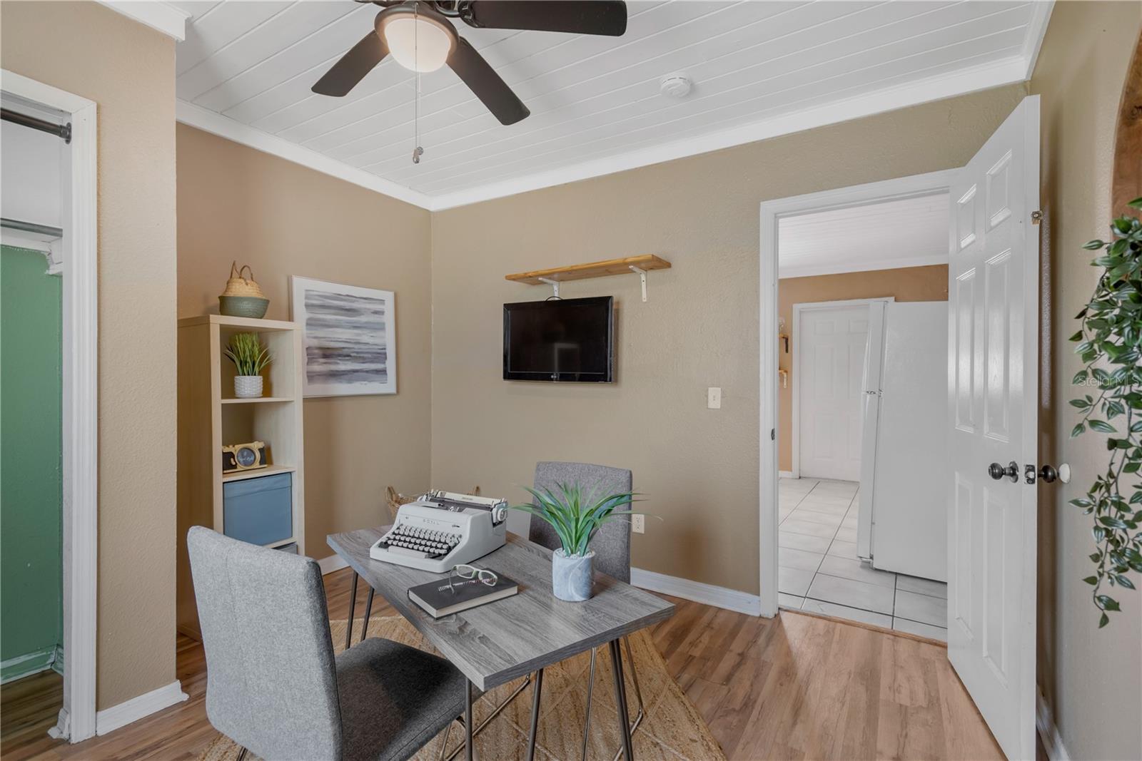 Image 13 of 21 For 1315 Osborne Avenue