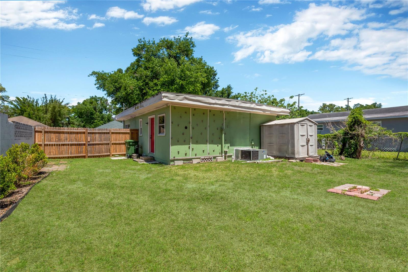 Image 16 of 21 For 1315 Osborne Avenue