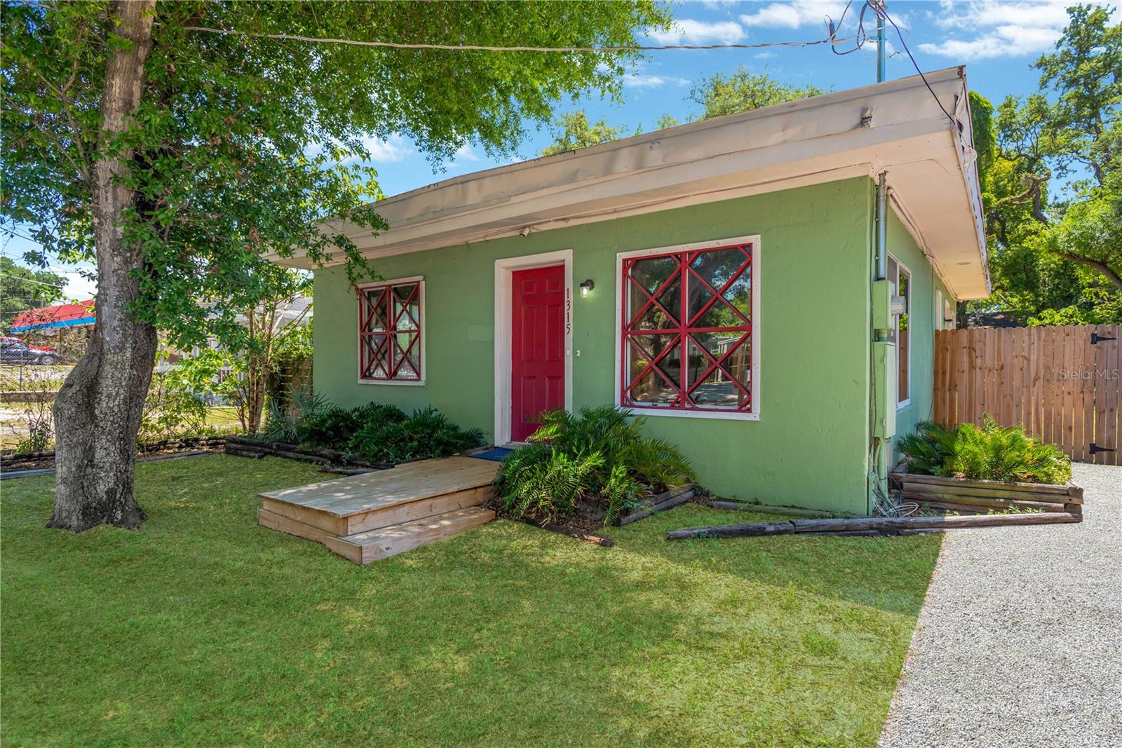 Image 20 of 21 For 1315 Osborne Avenue