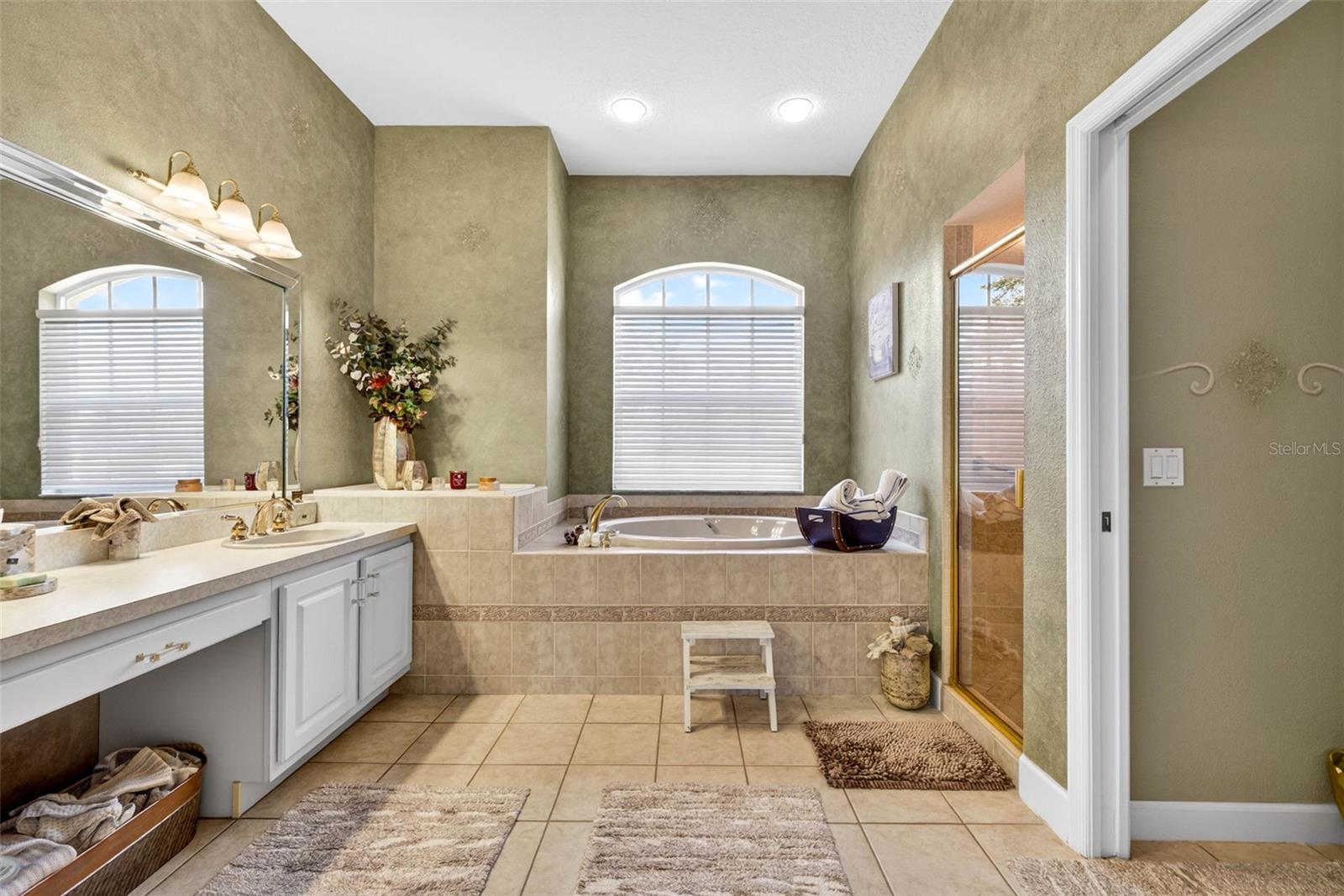 Image 47 of 76 For 10211 Ridge Top Loop