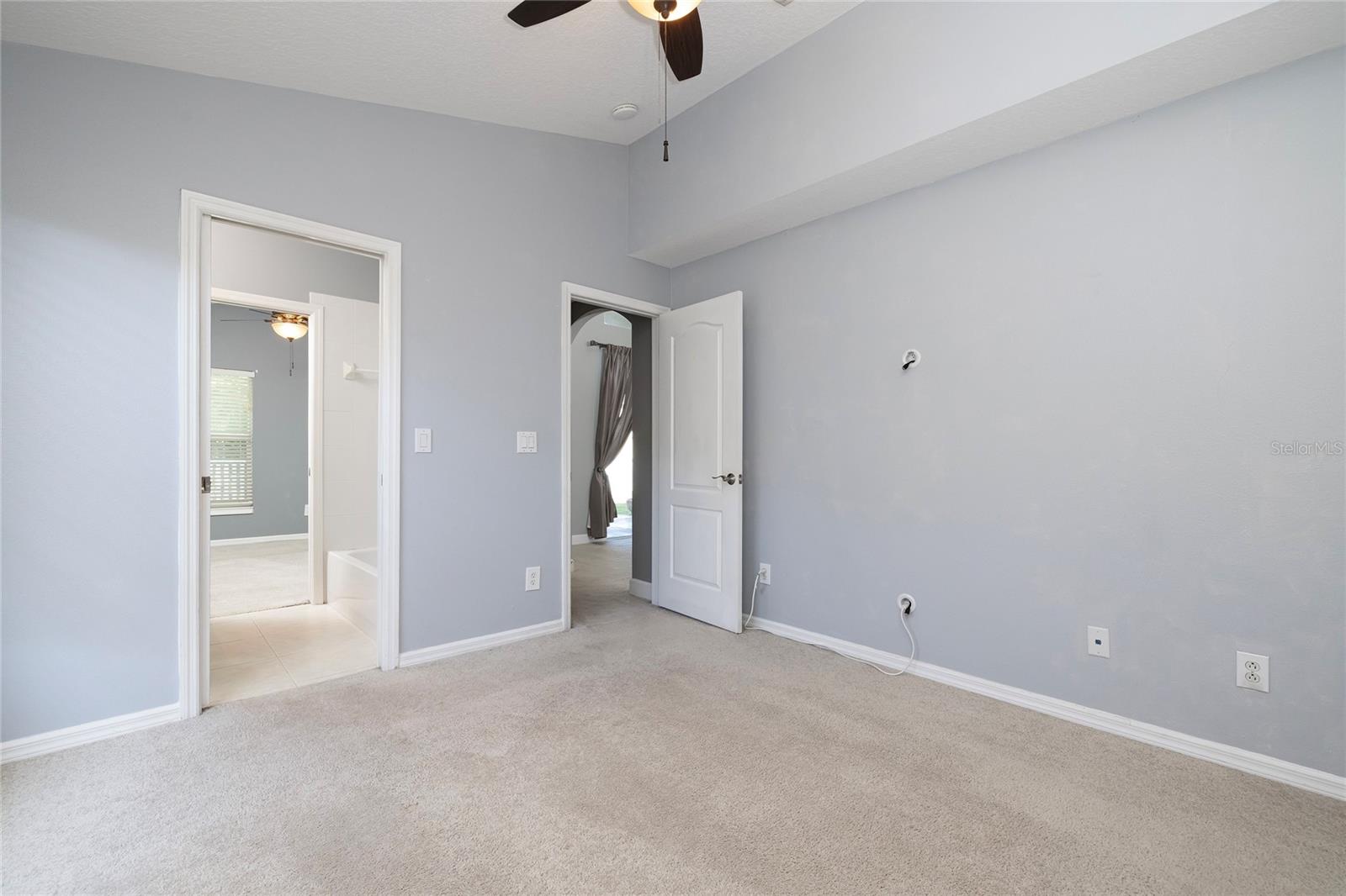 Image 27 of 45 For 219 Bay Arbor Boulevard